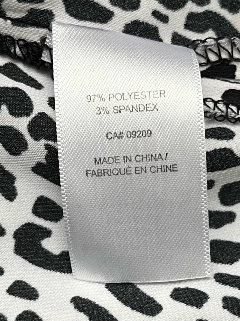 CLEO Black & White Print Sleeveless Blouse Medium - Picture 11 of 15